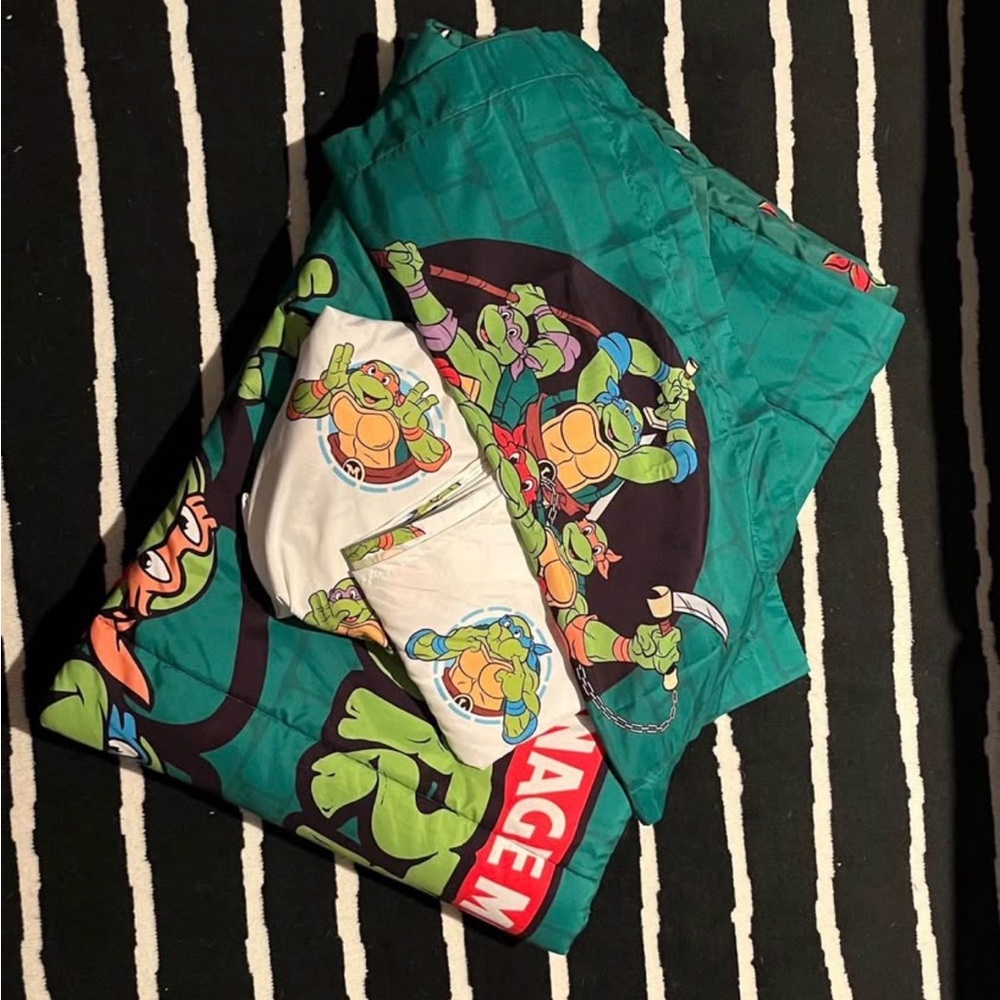 Ninja Turtles Kids Comforter Set - Green twin size - Picture 2 of 2
